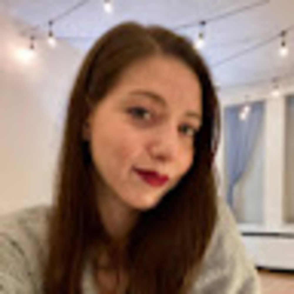 Meet your Posher, Alixandra